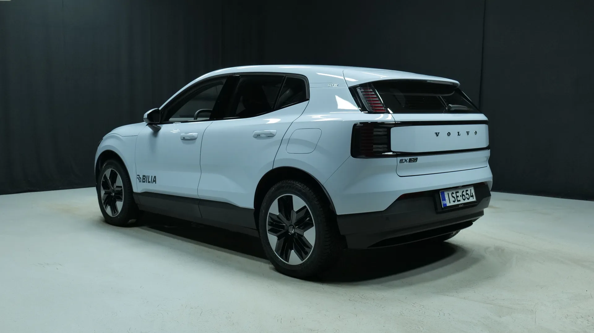 Autokuva 2 - ISE-654