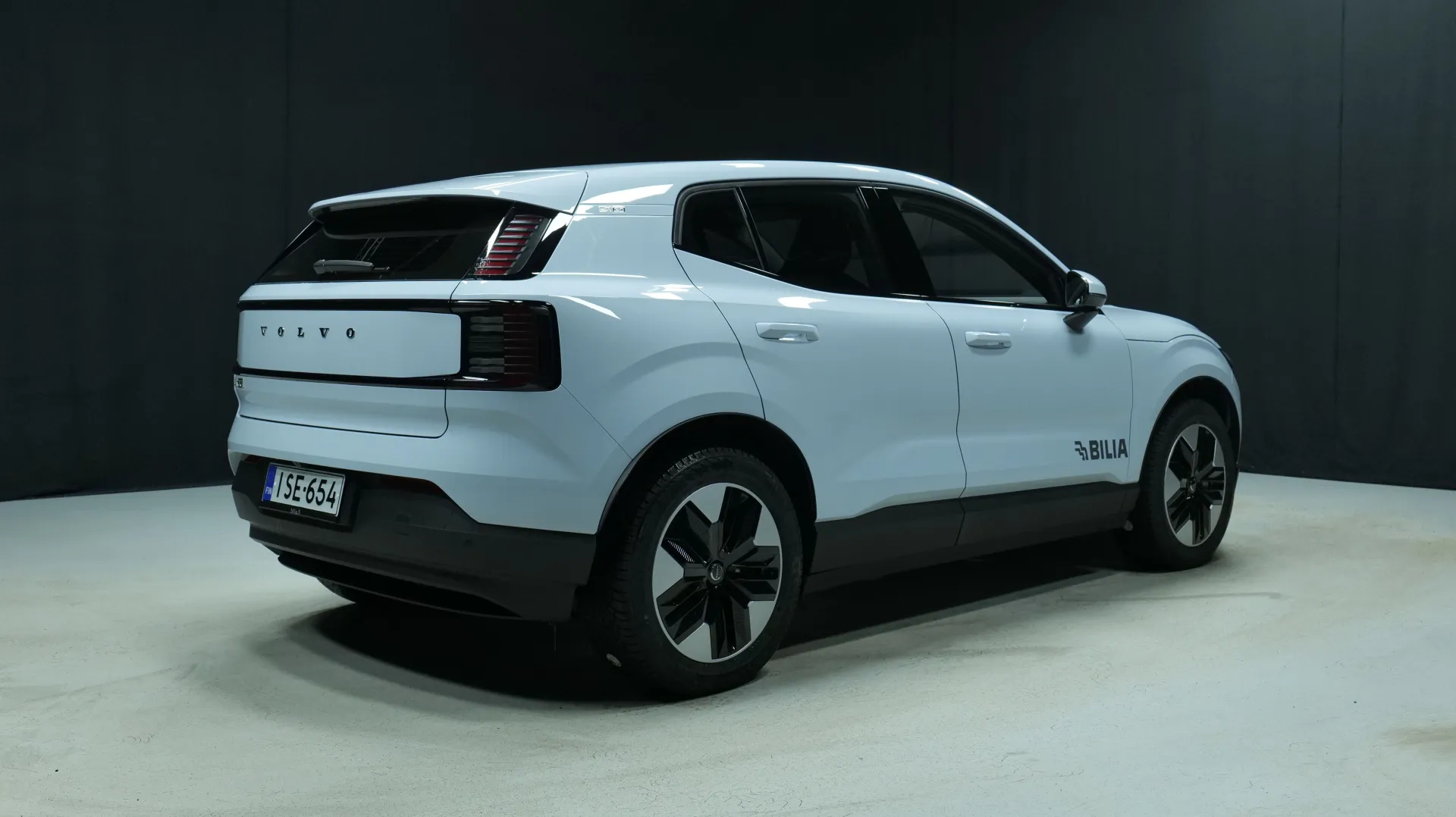 Autokuva 3 - ISE-654