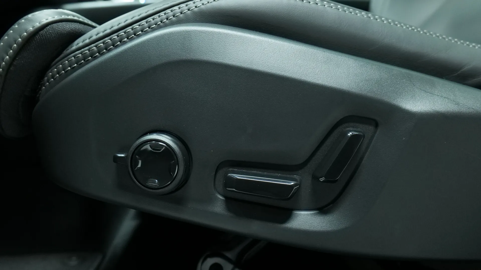 Autokuva 11 - ISK-412