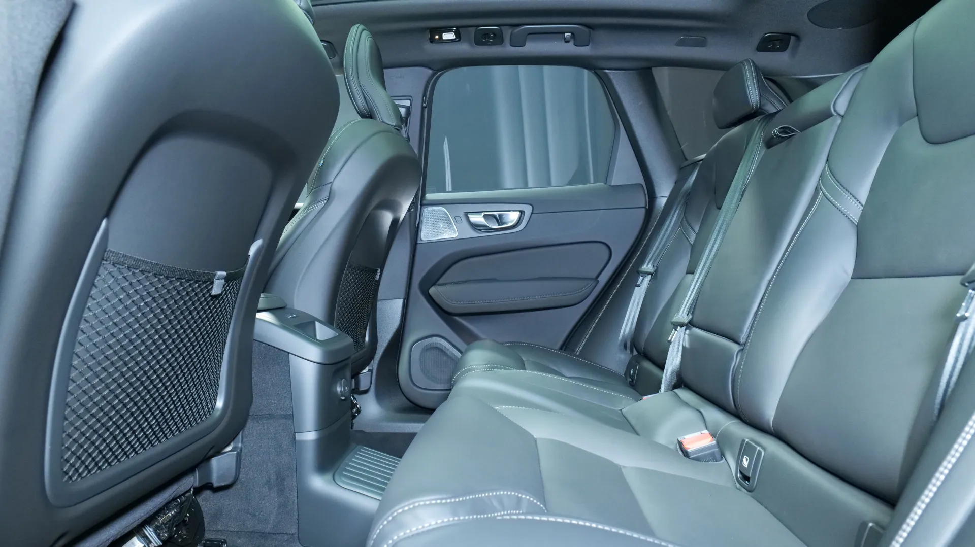 Autokuva 16 - ISK-412