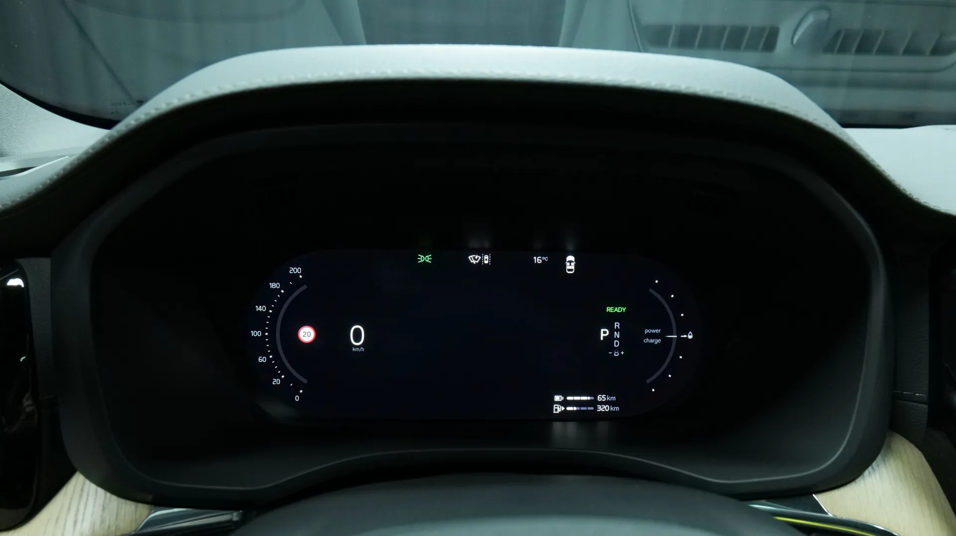 Autokuva 6 - ISK-420