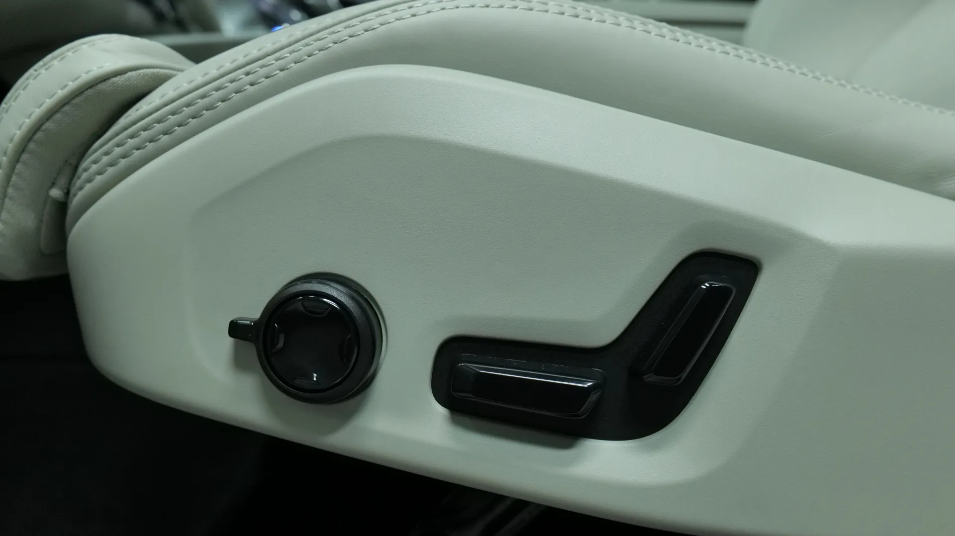 Autokuva 11 - ISK-422