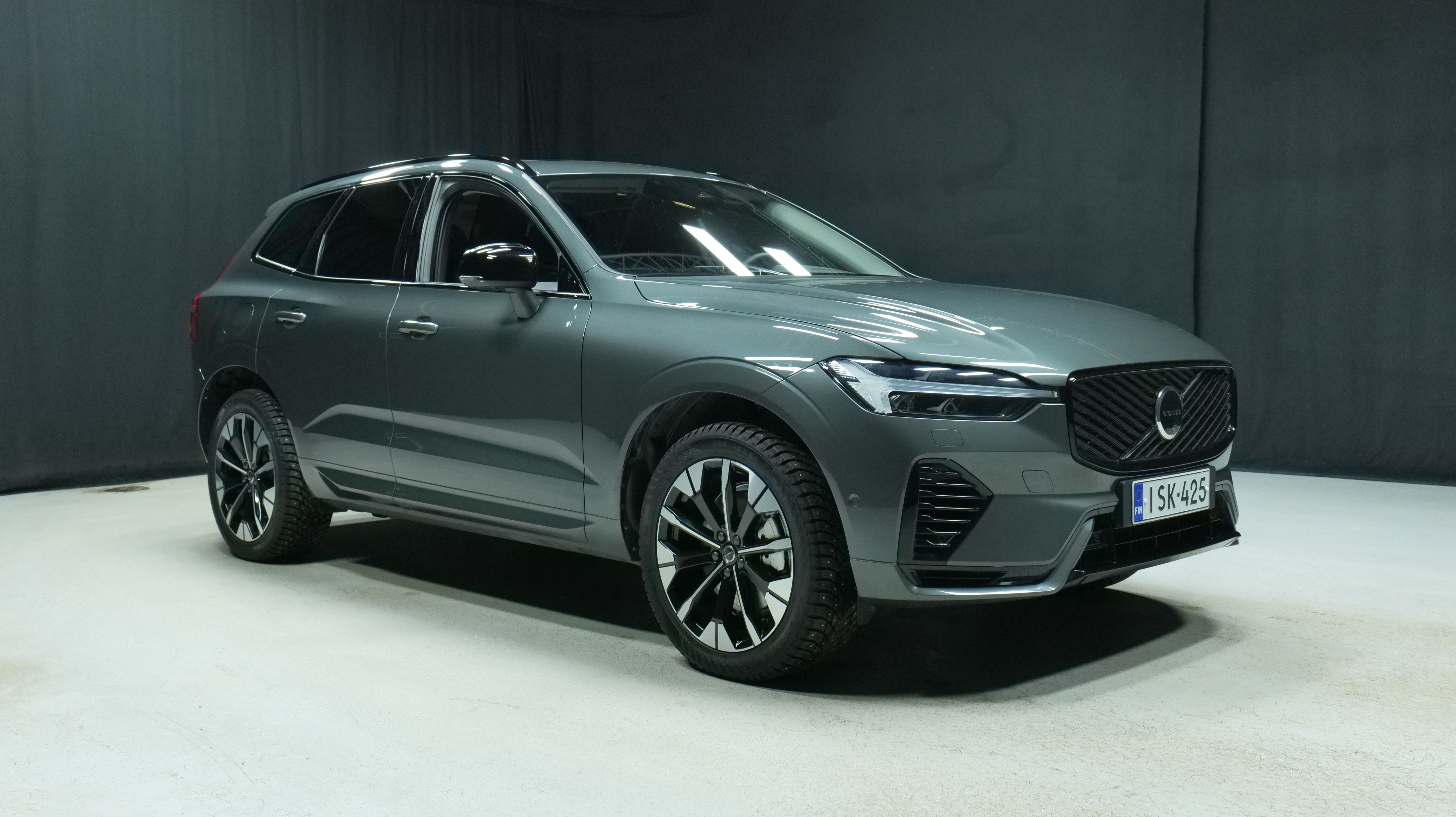 Volvo XC60 T6 AWD Long Range Ultra Dark 2026, kuva 5/21
