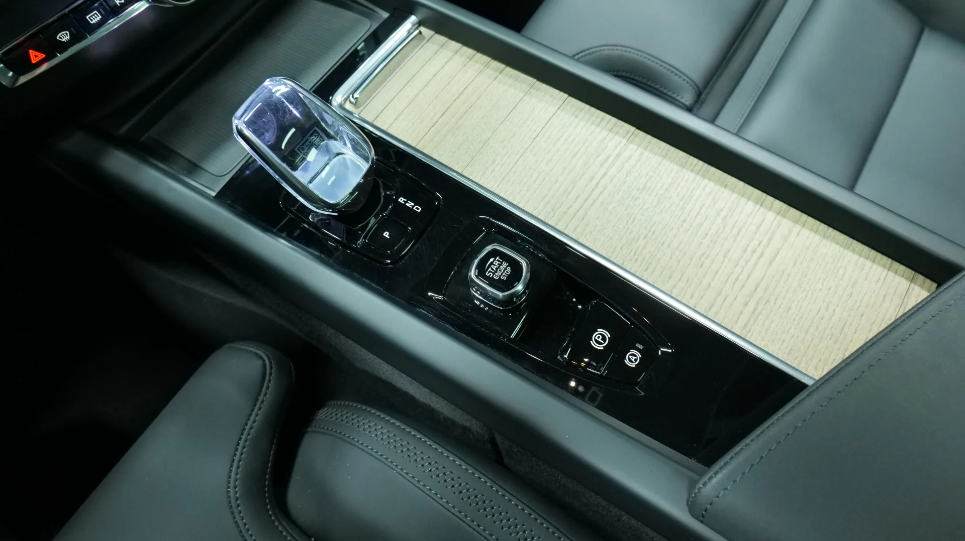 Autokuva 9 - ISK-425