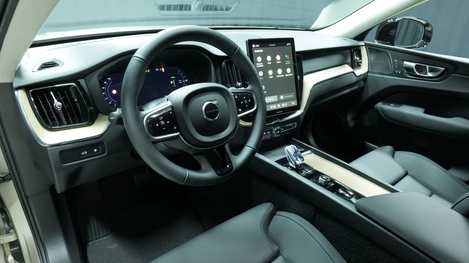 Autokuva 13 - ISK-445