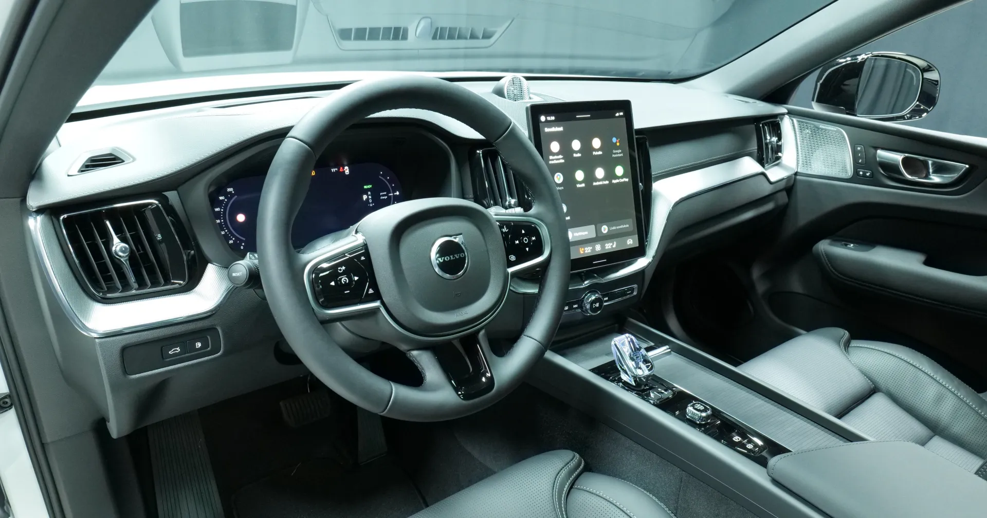 Autokuva 13 - ISK-964