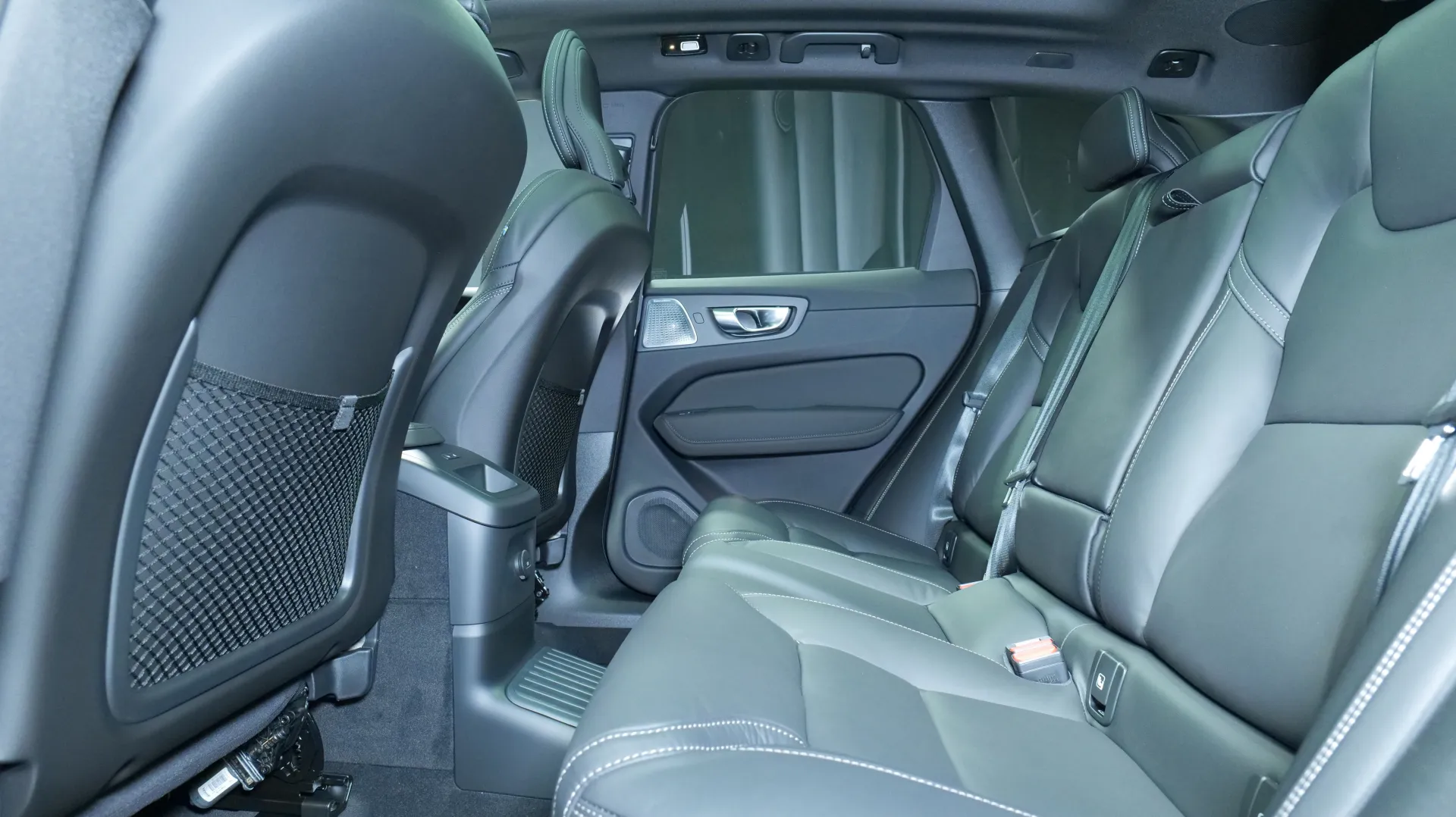 Autokuva 16 - ISK-964