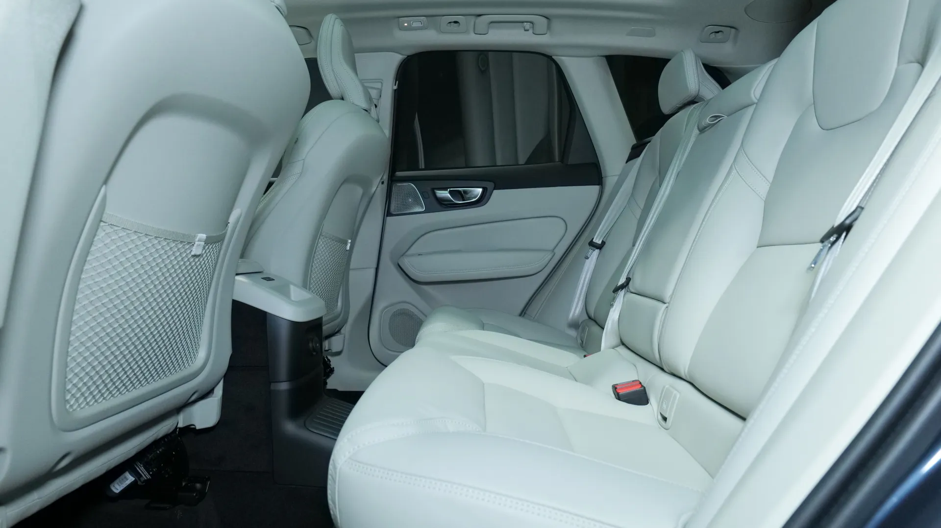 Autokuva 16 - ISK-965