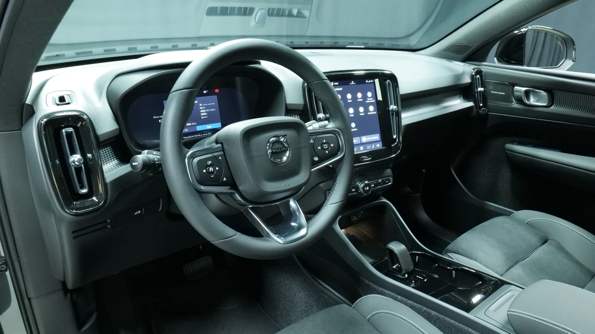 Autokuva 13 - ISL-349