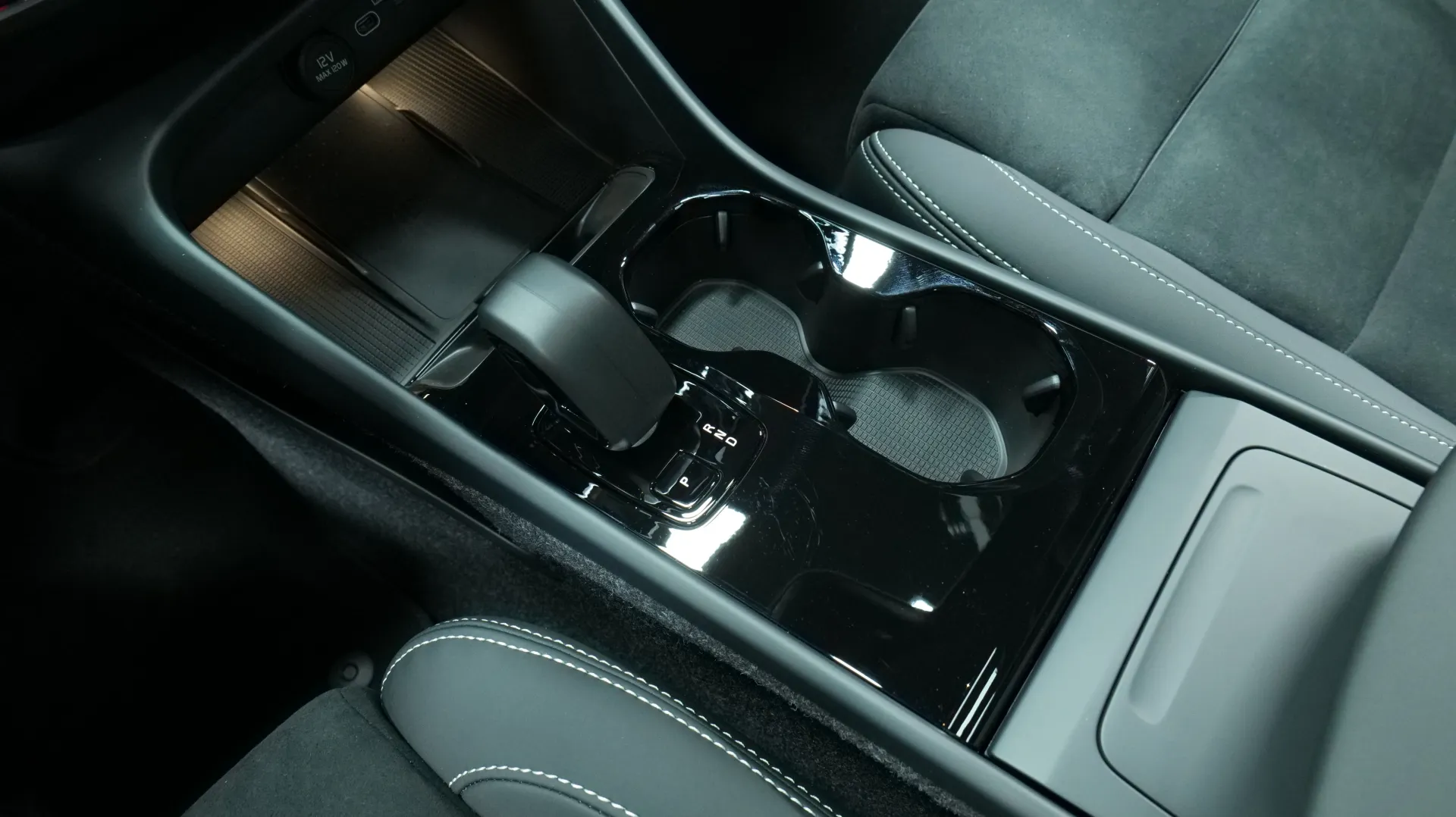 Autokuva 9 - ISL-349