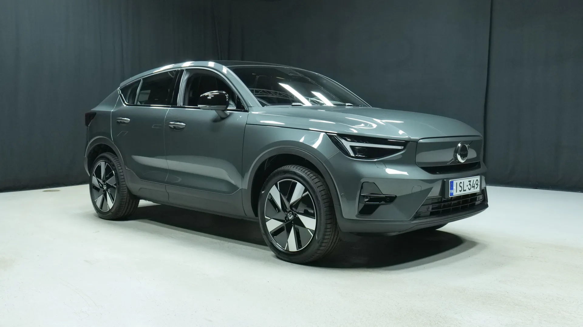 Autokuva 5 - ISL-349