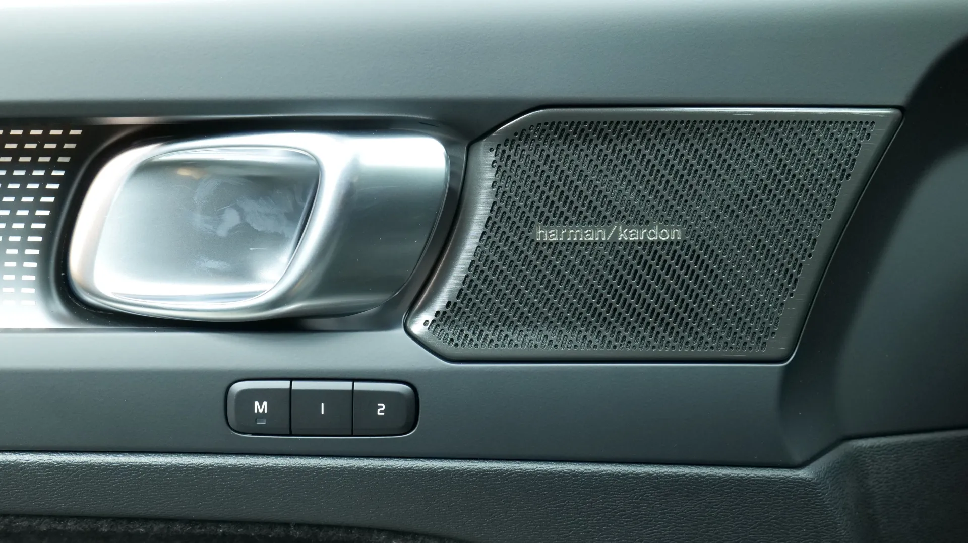 Autokuva 10 - ISL-349