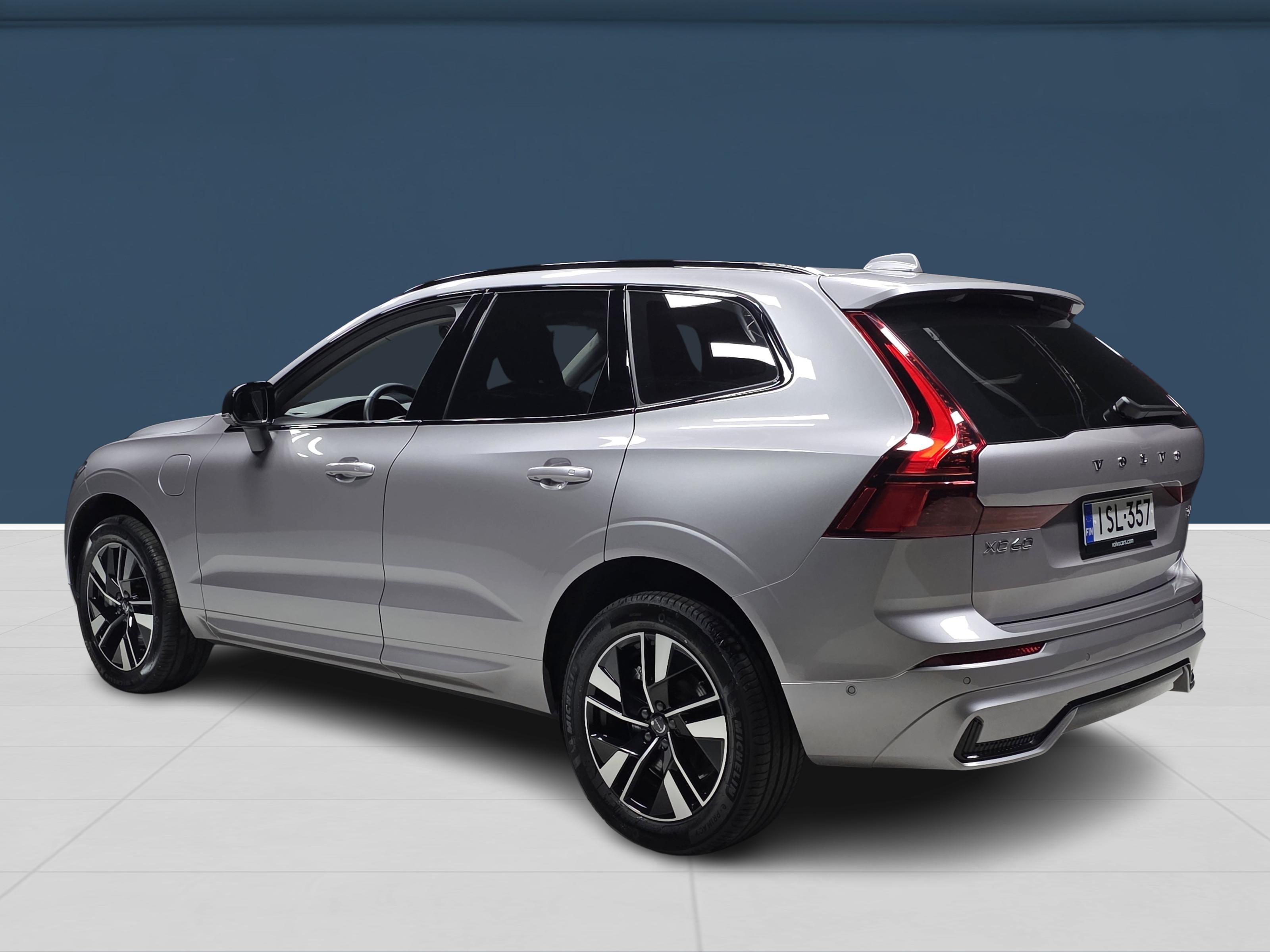 Volvo XC60 T6 AWD Long Range Plus Dark 2026, photo 6/18