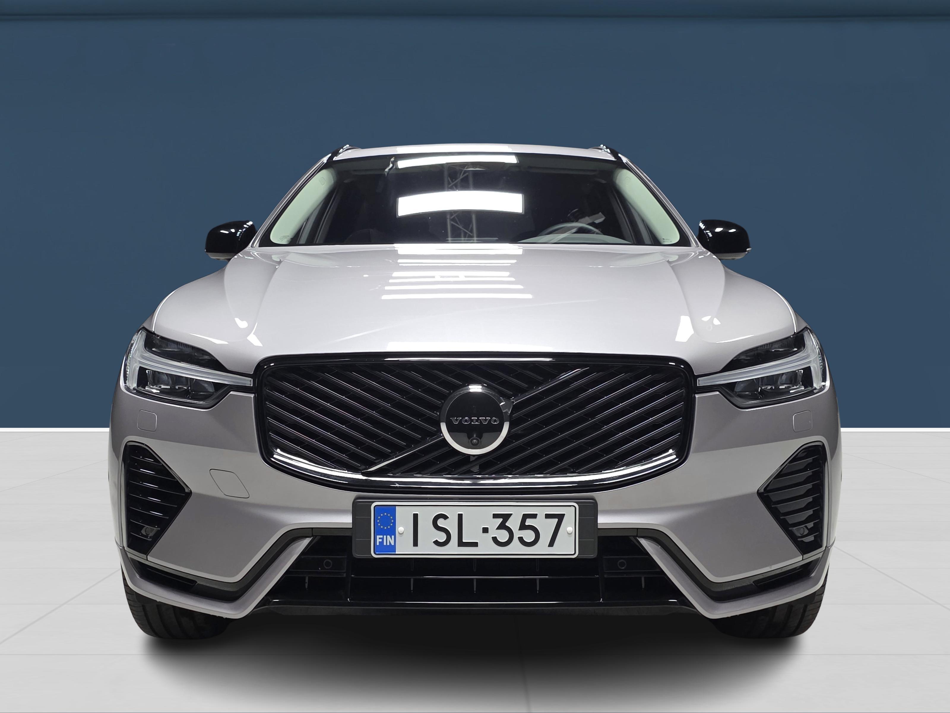 Volvo XC60 T6 AWD Long Range Plus Dark 2026, photo 2/18