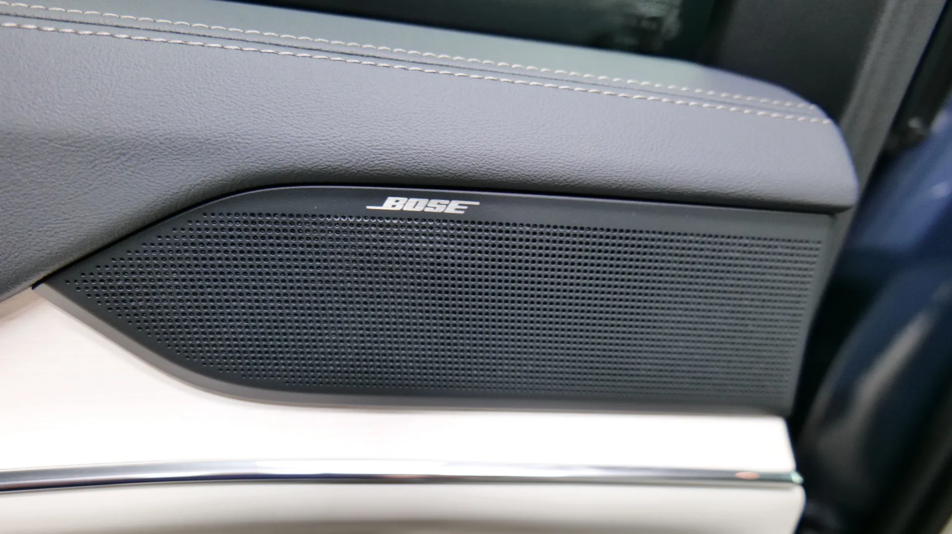 Autokuva 22 - ISL-366