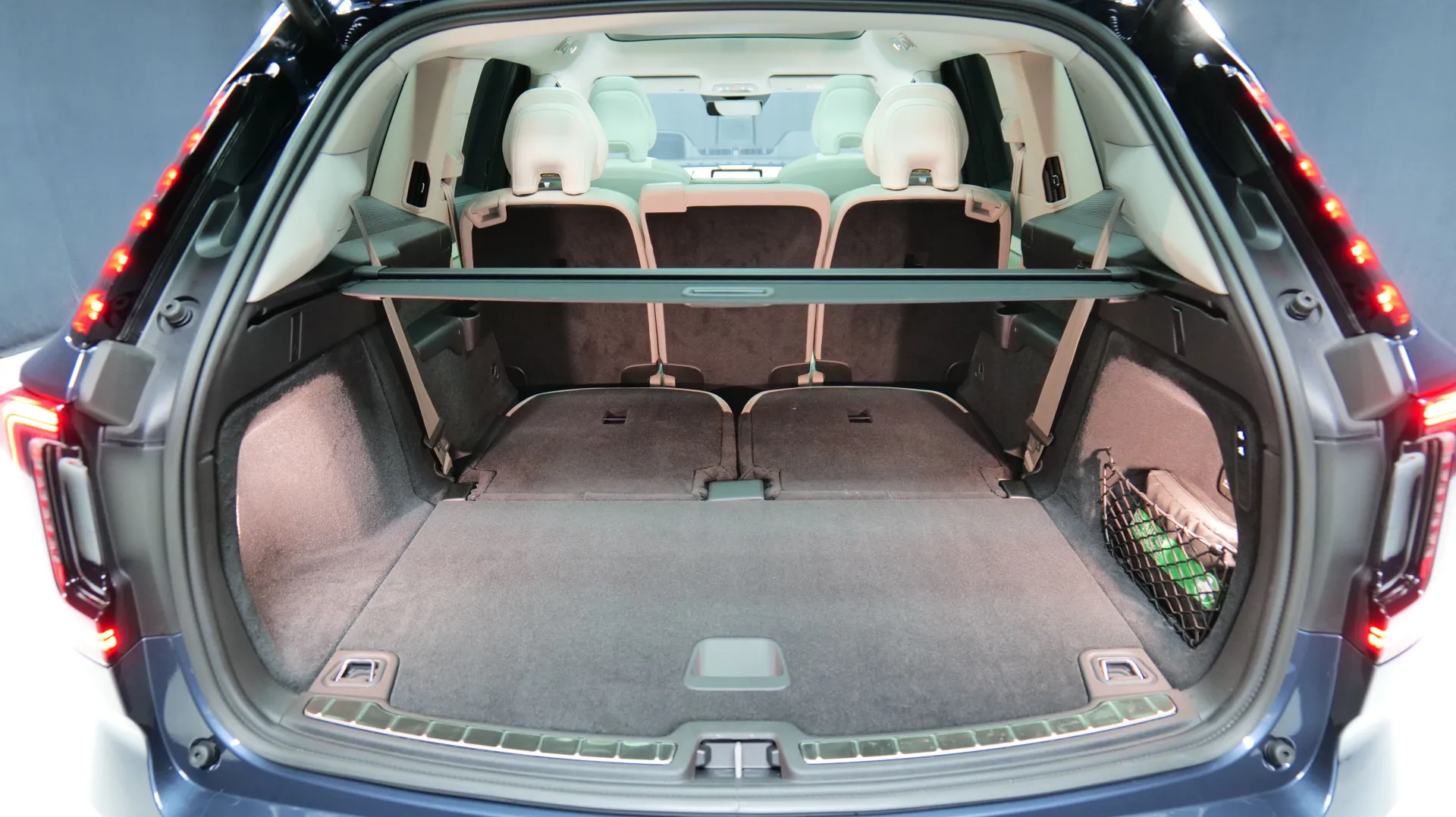 Autokuva 29 - ISL-366