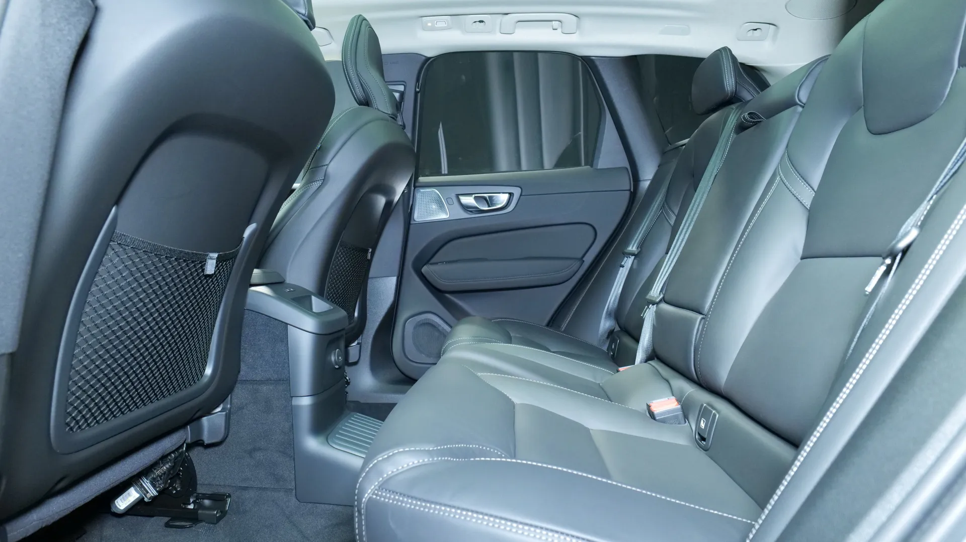 Autokuva 16 - ISL-768