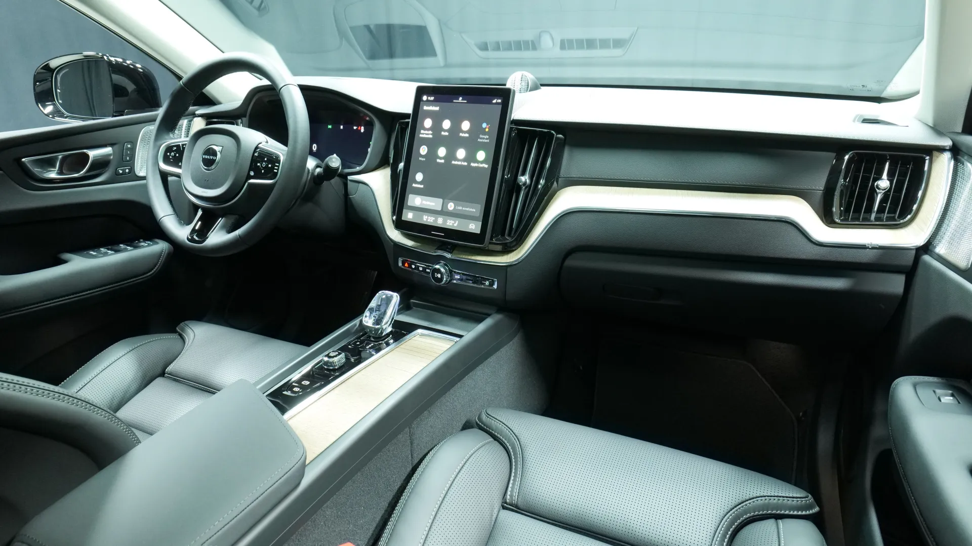 Autokuva 19 - ISL-768