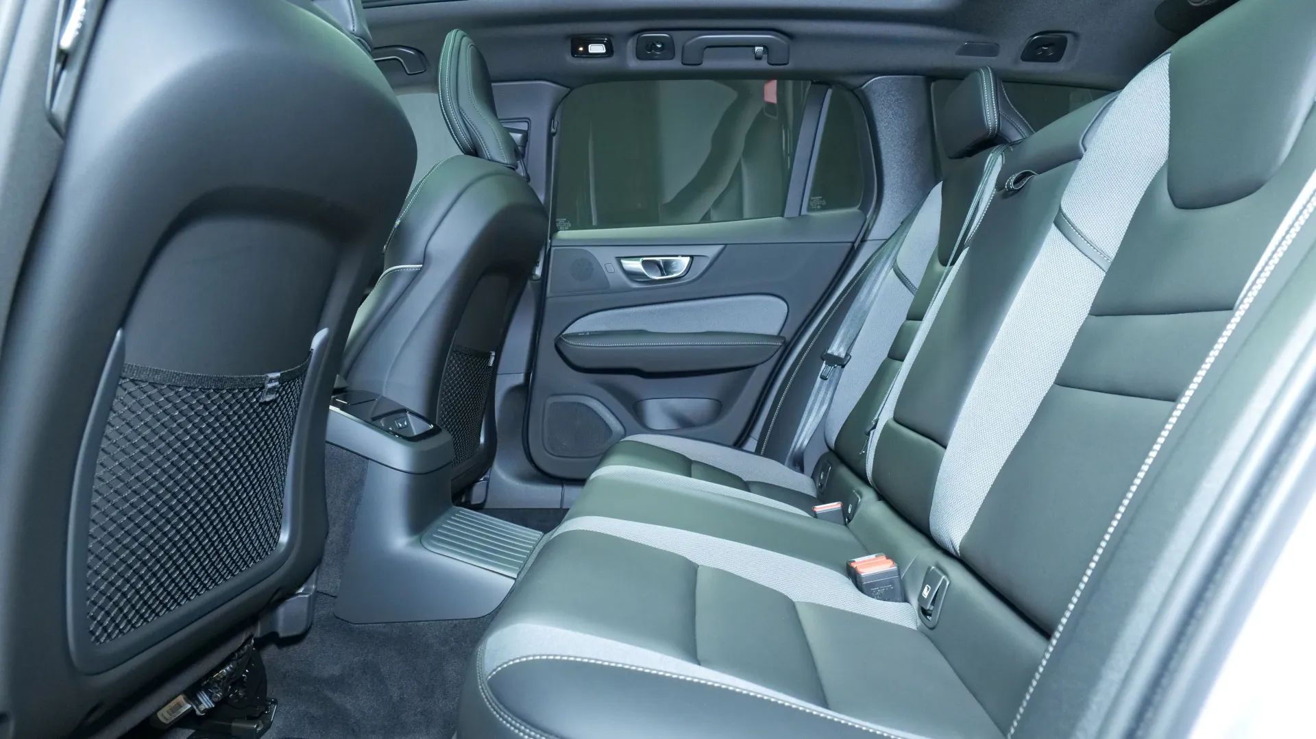 Autokuva 16 - ISL-803