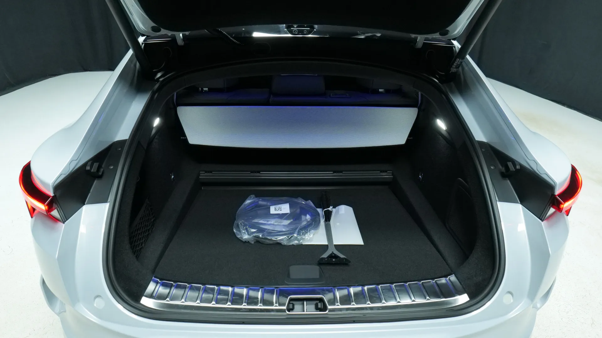 Autokuva 18 - ISL-809