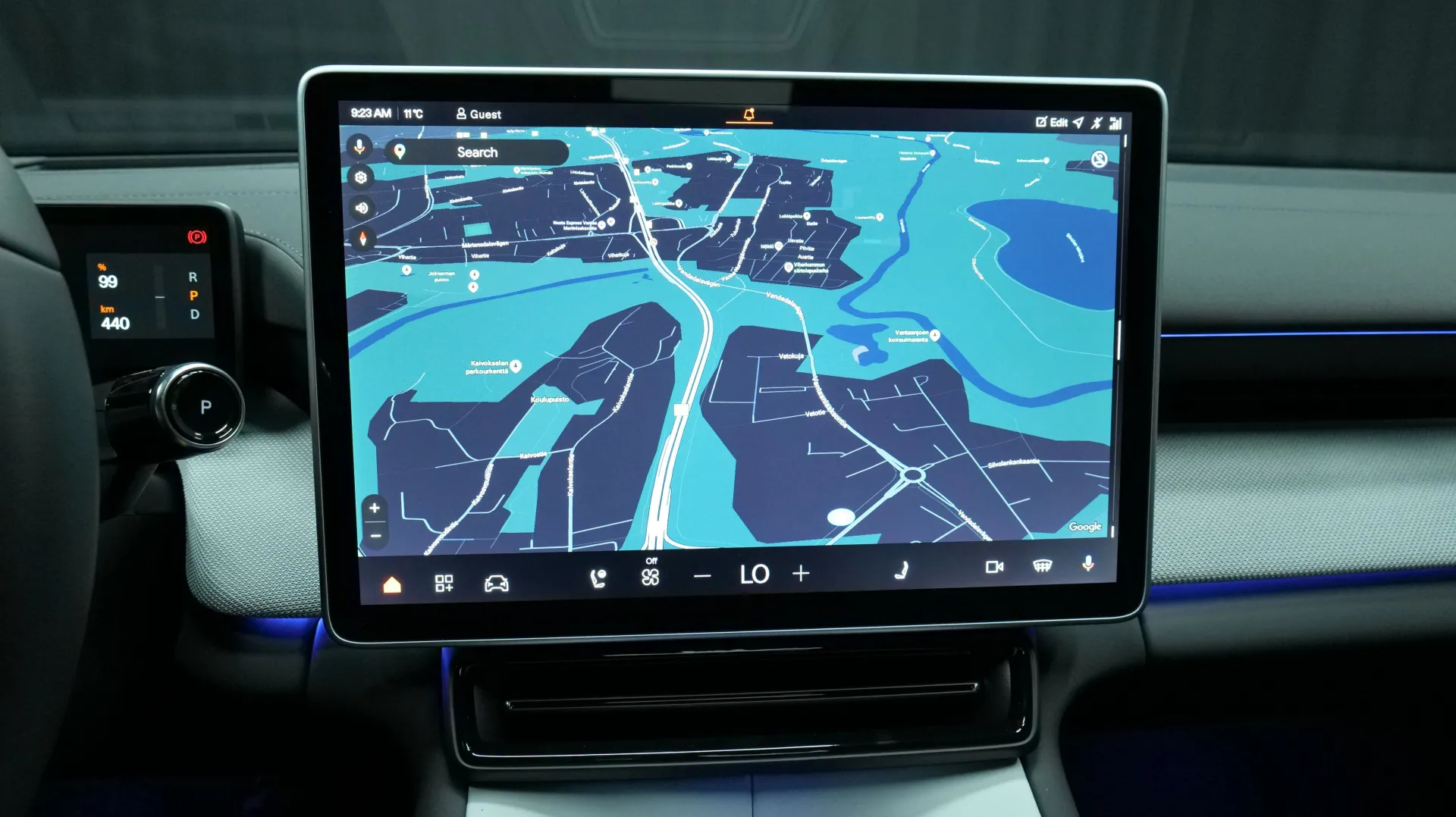 Autokuva 7 - ISL-809