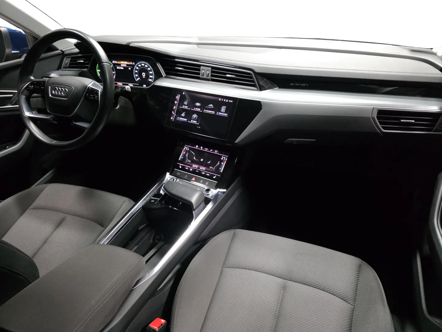 Autokuva 16 - ISL-988