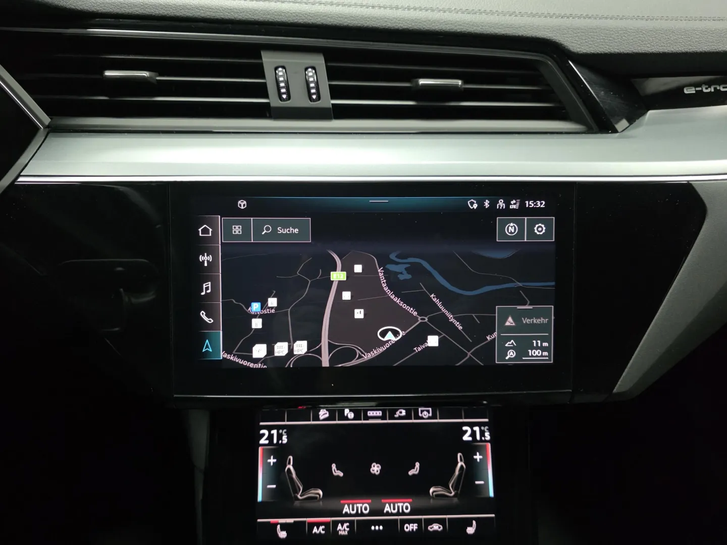 Autokuva 13 - ISL-988