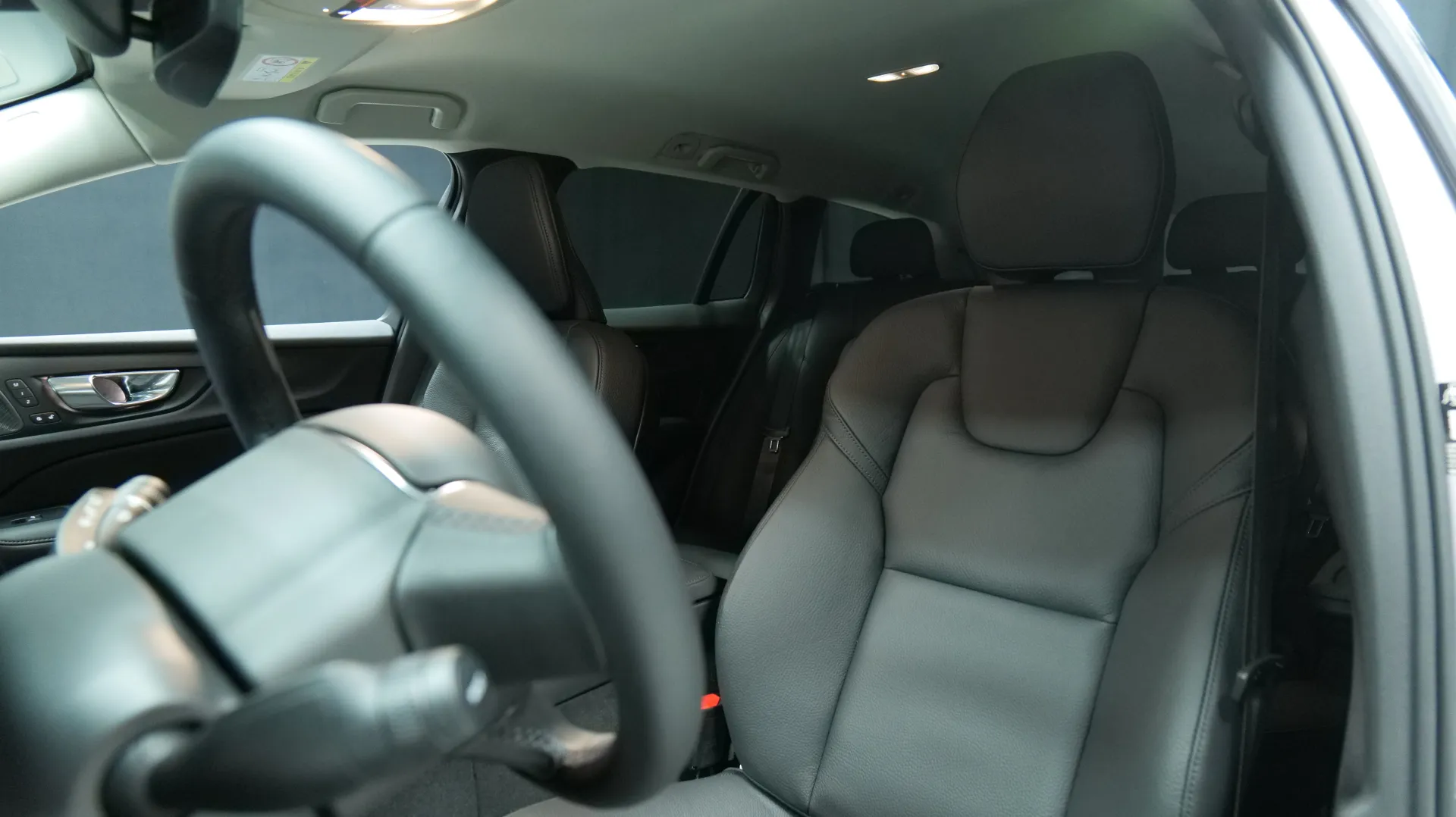 Autokuva 17 - ISM-351