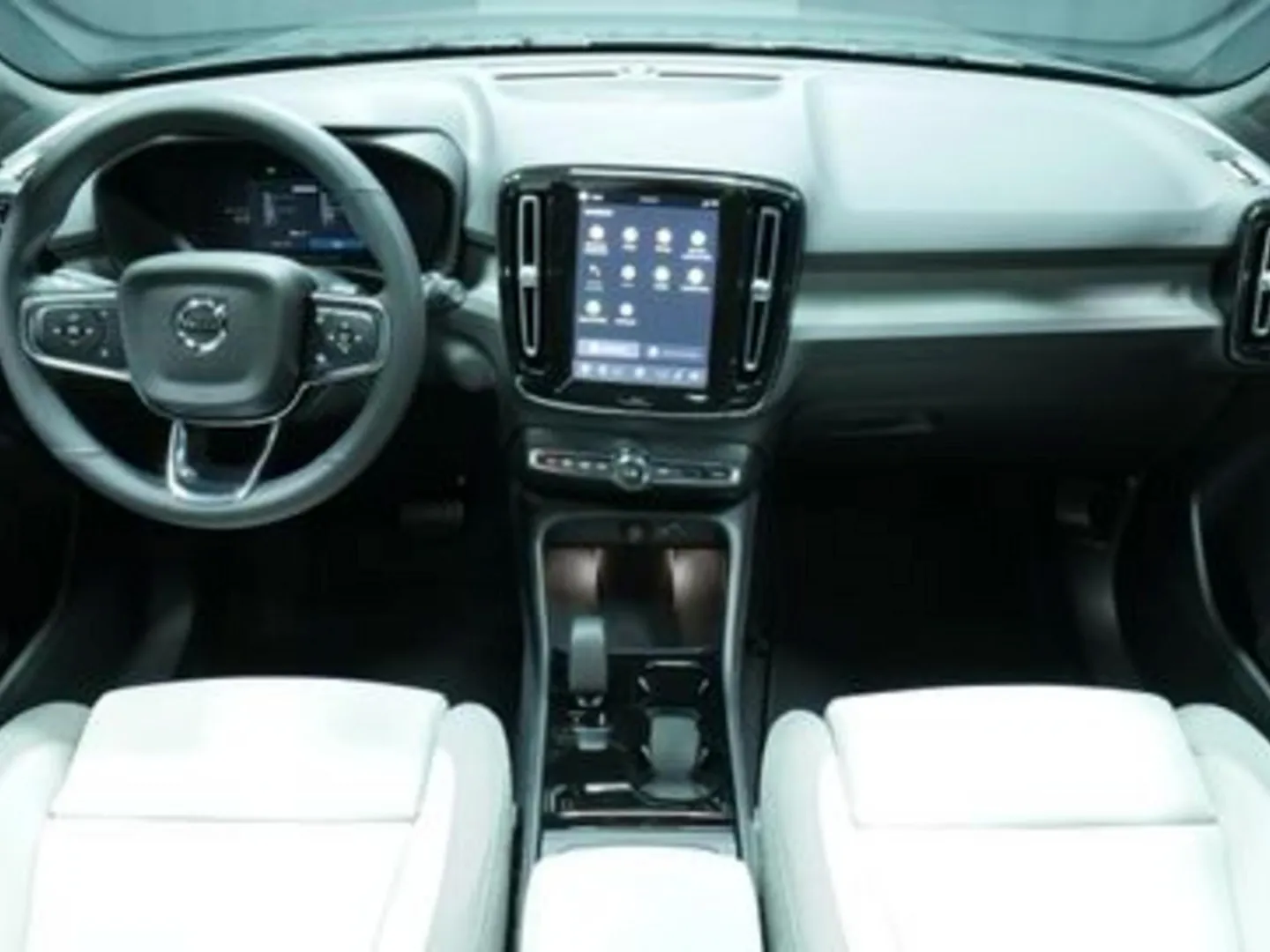 Autokuva 10 - ISN-651