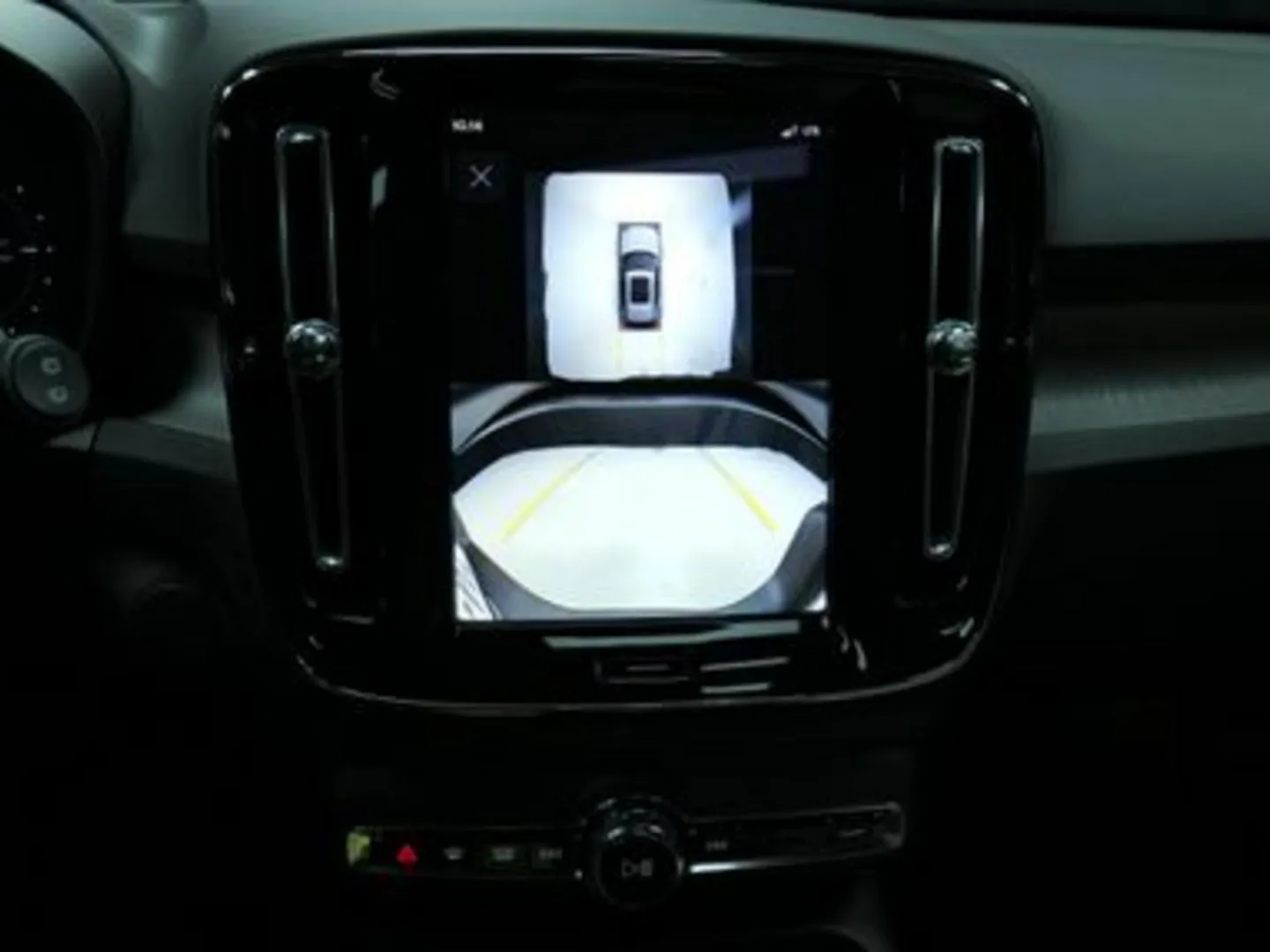 Autokuva 12 - ISN-651