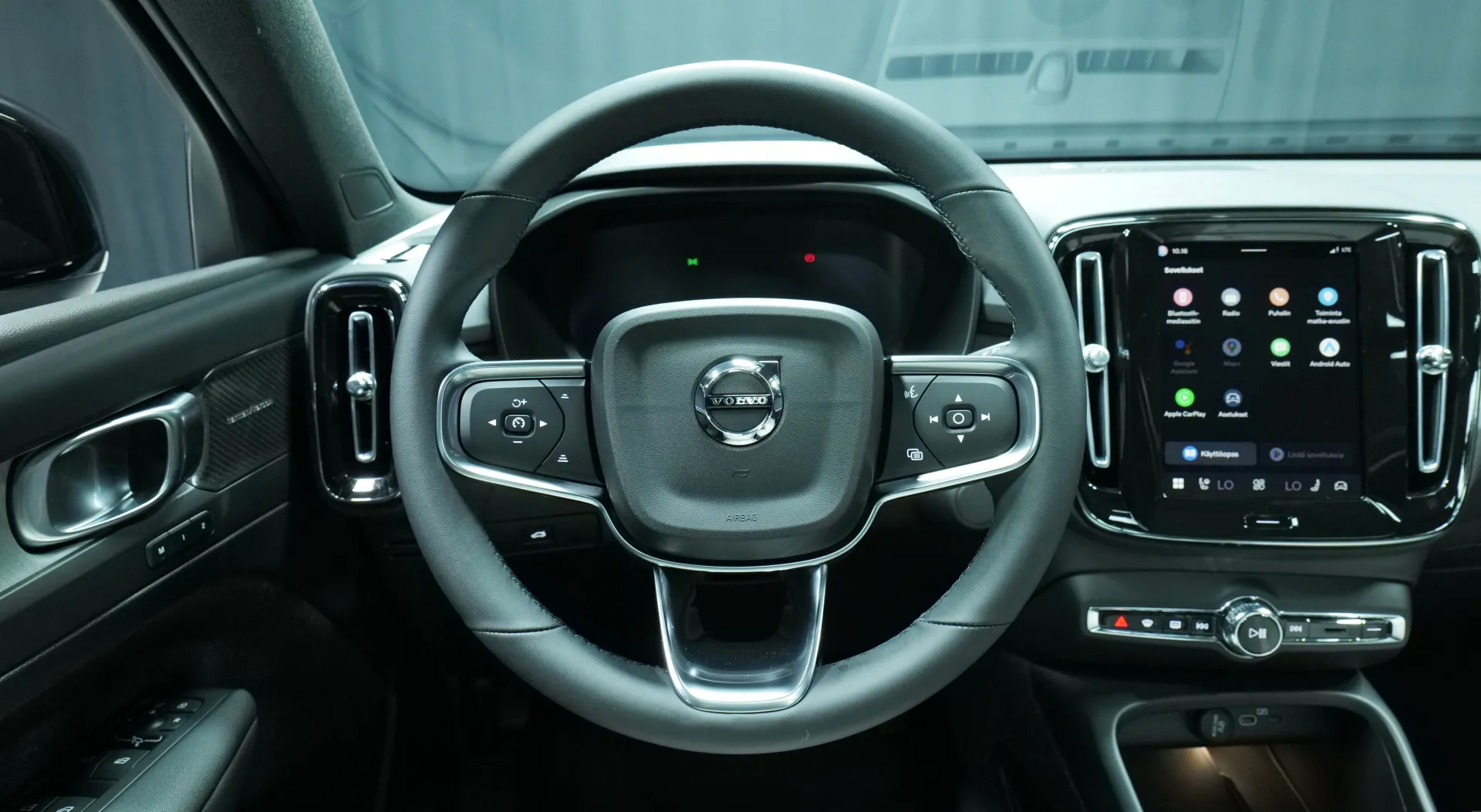 Autokuva 15 - ISN-651