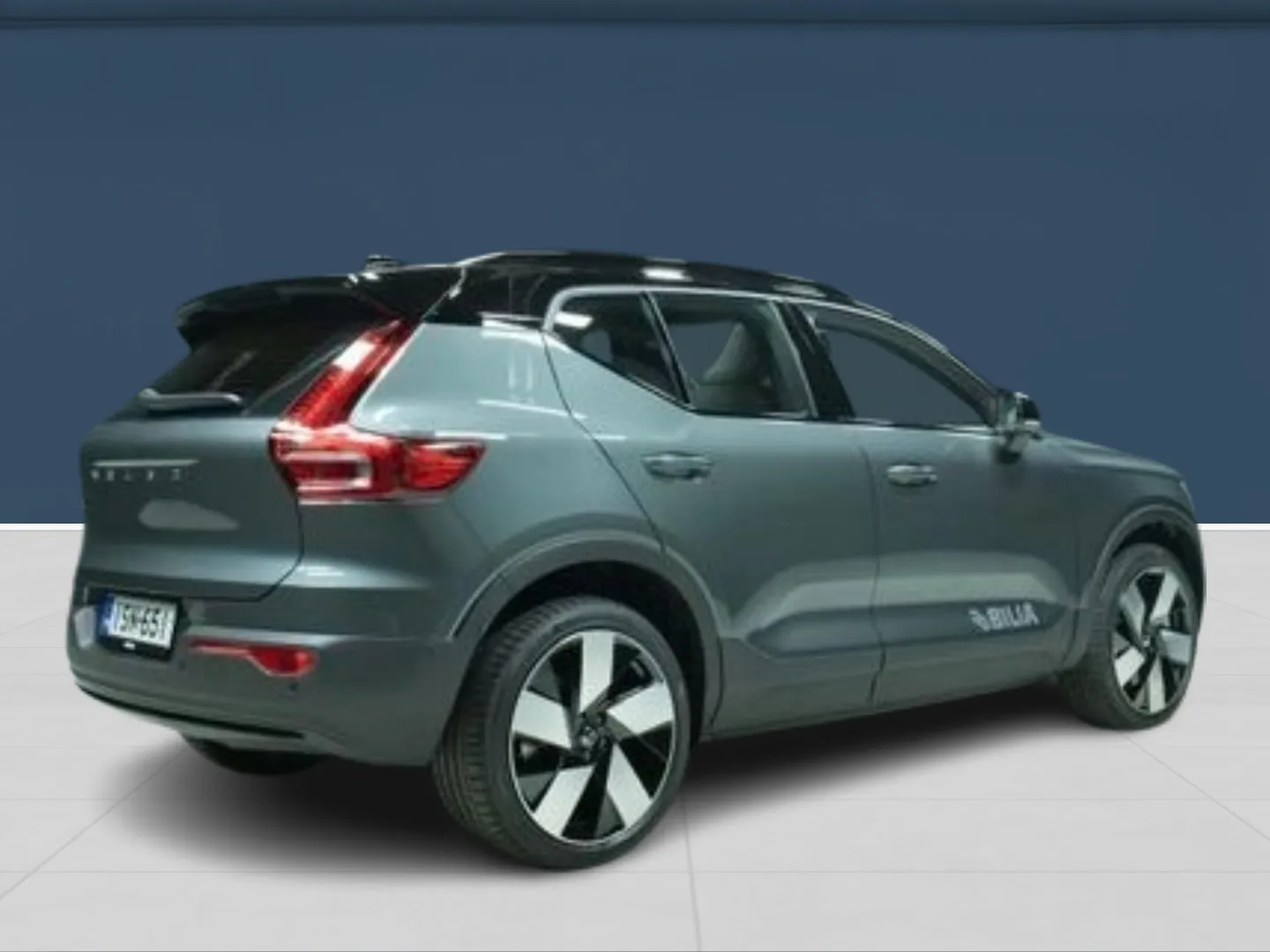 Autokuva 4 - ISN-651