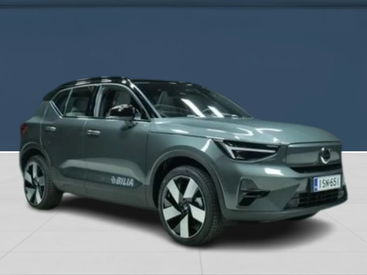 Autokuva 3 - ISN-651