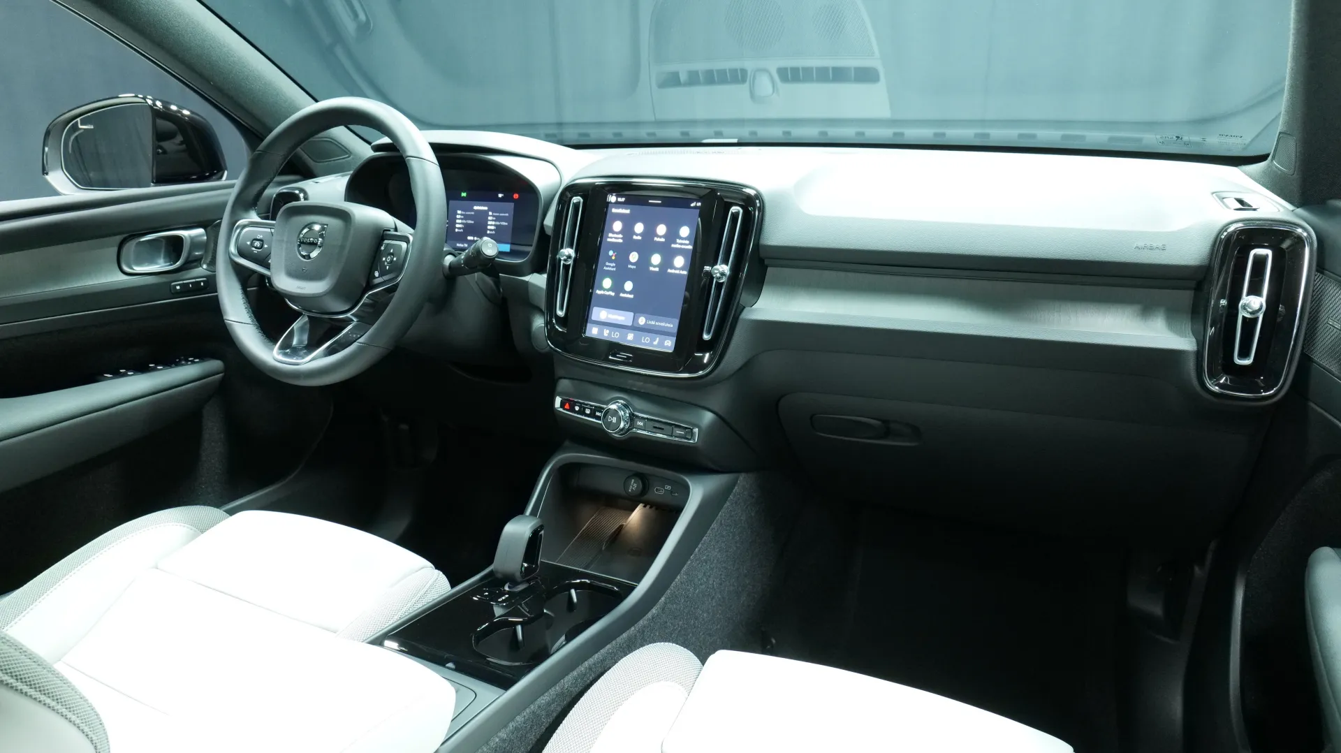 Autokuva 19 - ISN-651