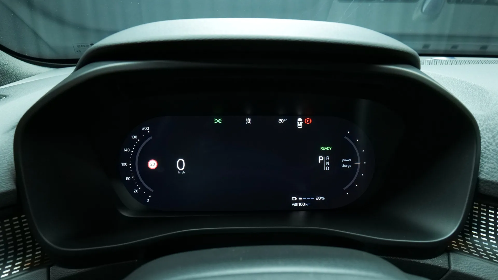 Autokuva 6 - ISN-665