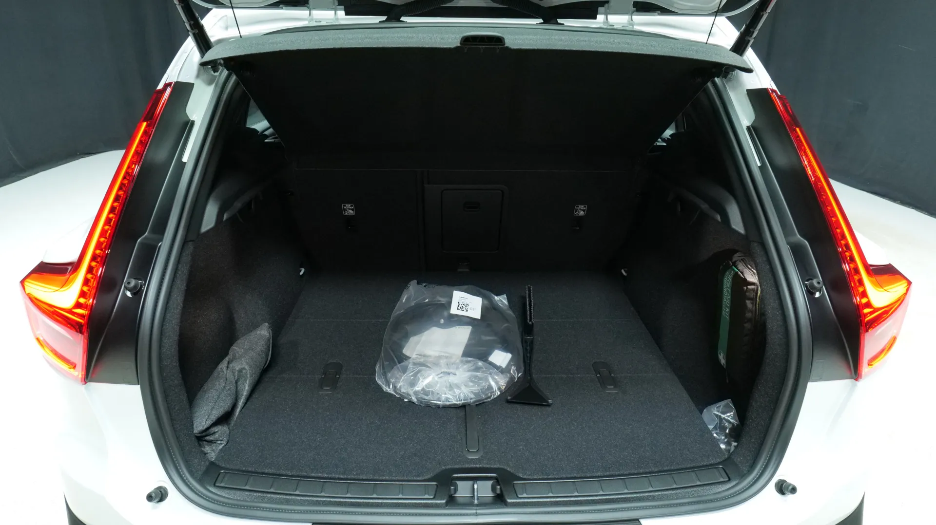 Autokuva 17 - ISN-665