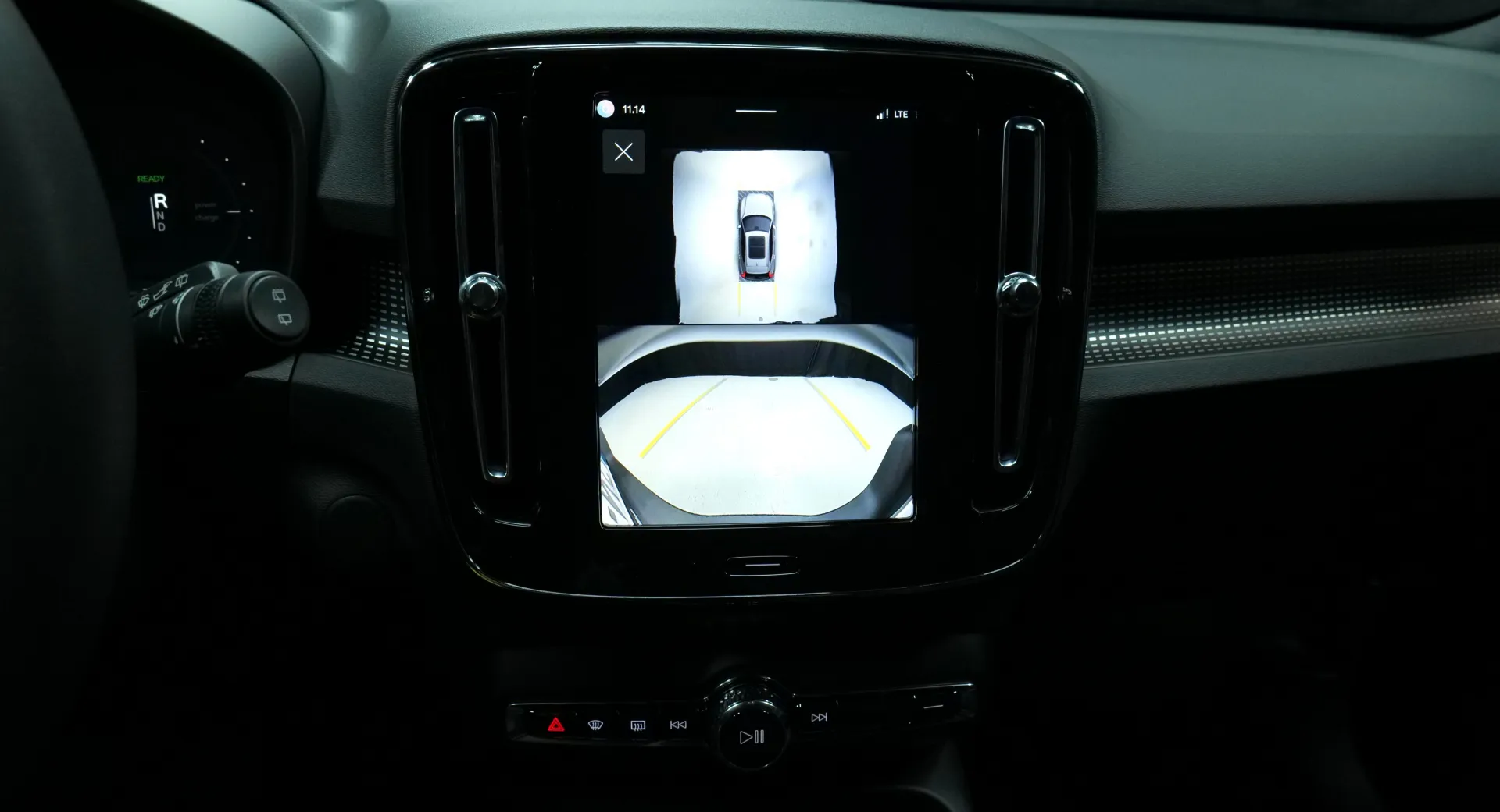 Autokuva 7 - ISN-665