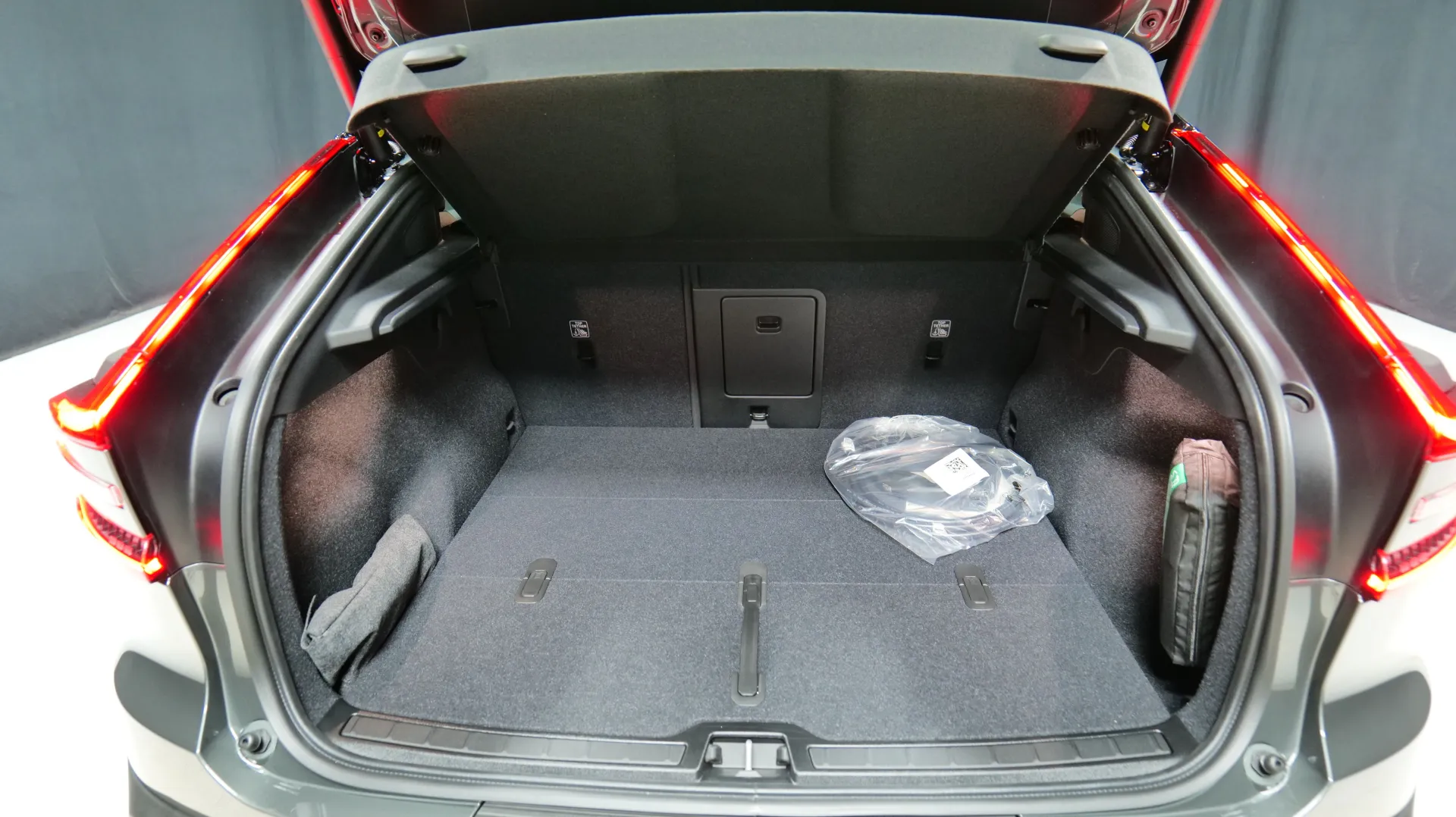 Autokuva 23 - ISN-686