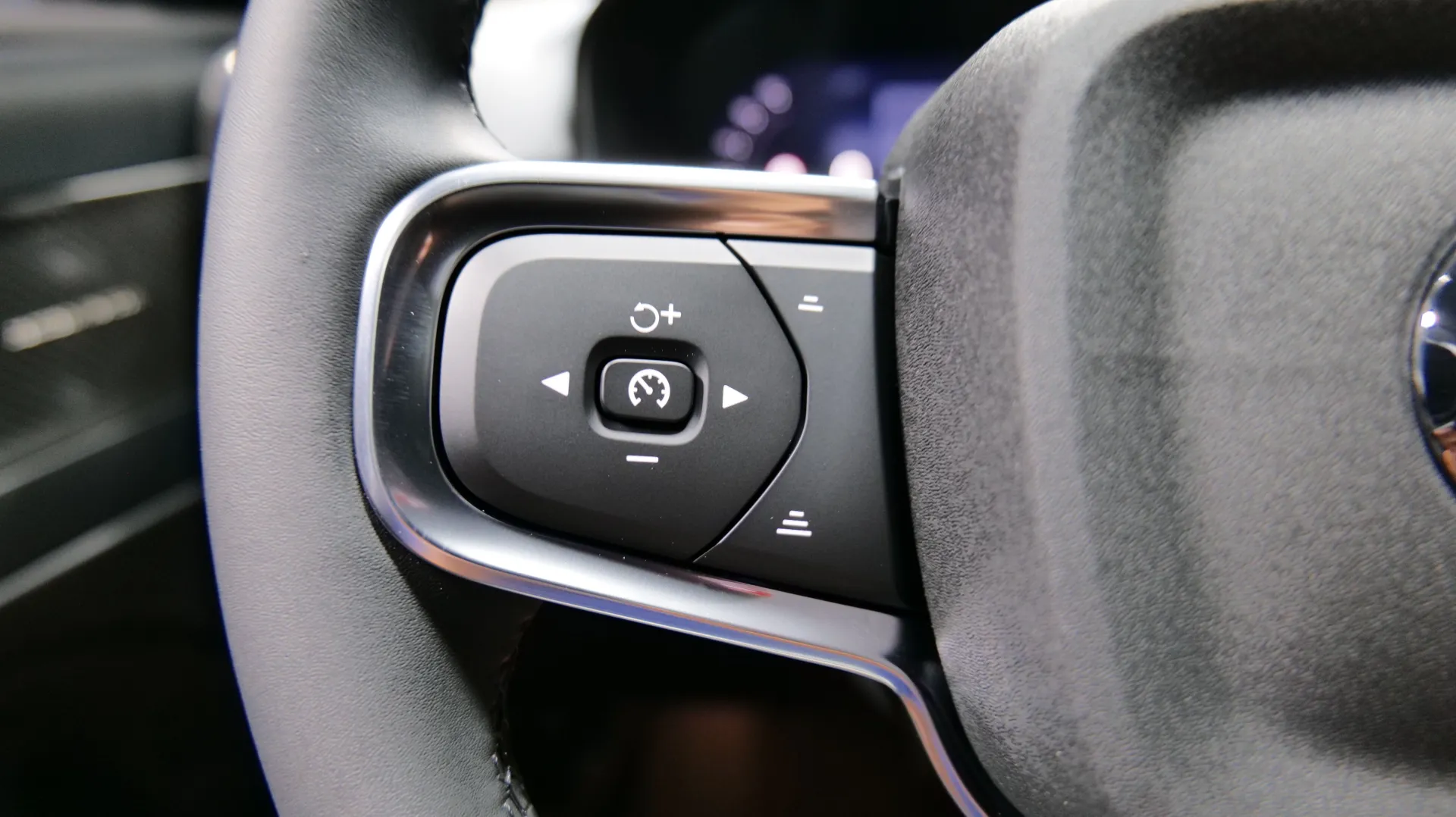 Autokuva 9 - ISN-686