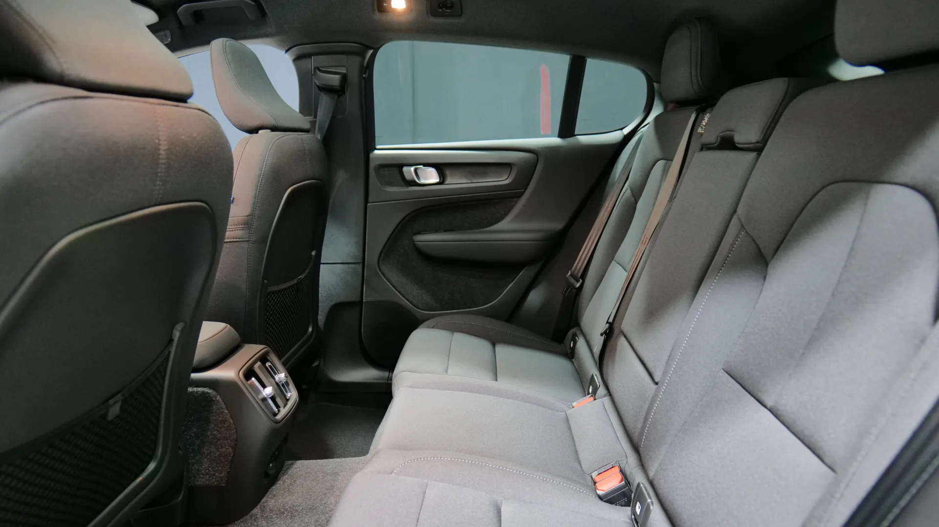 Autokuva 21 - ISN-686