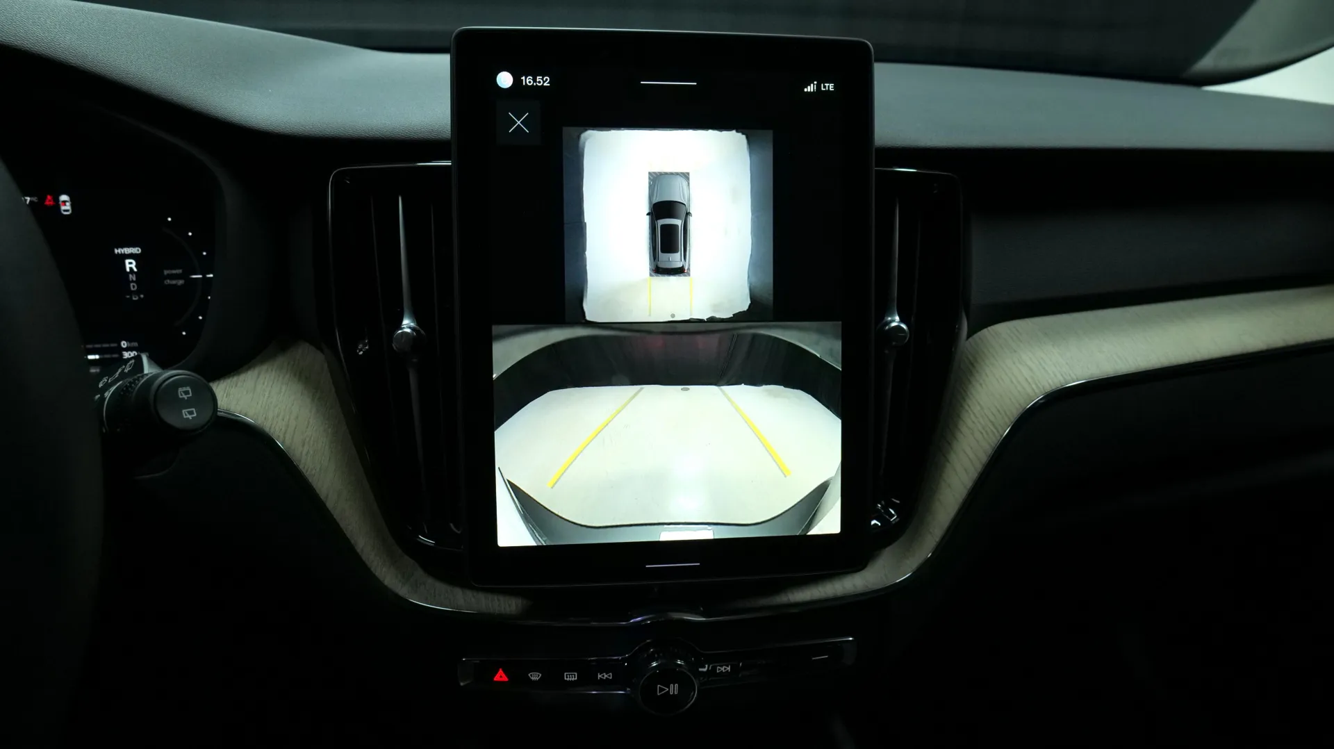 Autokuva 7 - ISN-919