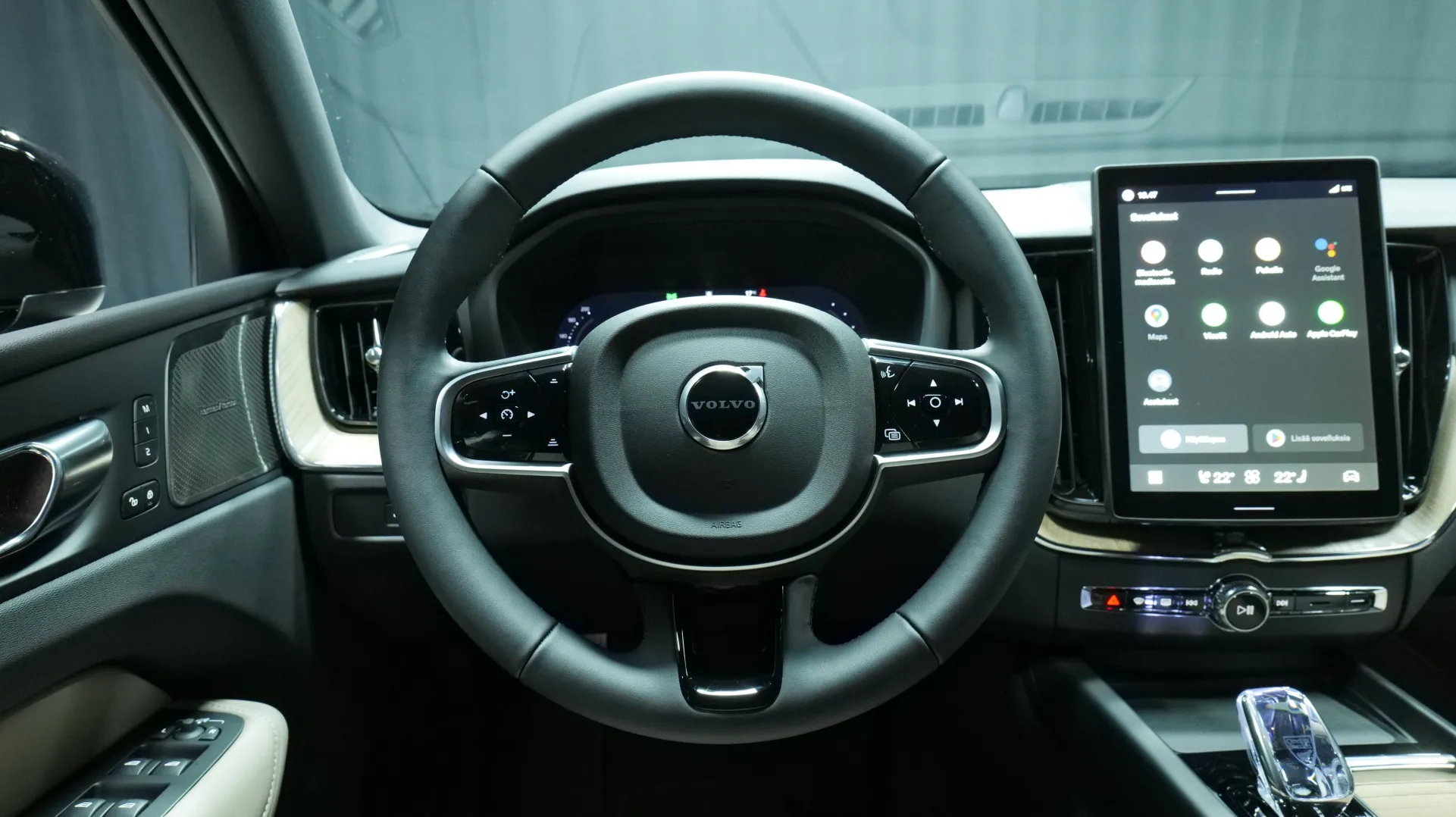 Autokuva 15 - ISN-928