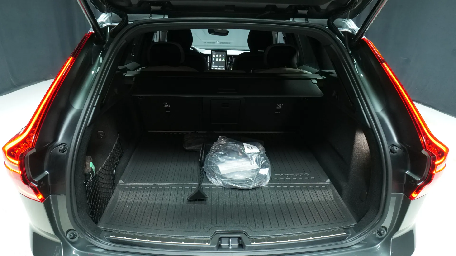 Autokuva 17 - ISN-928