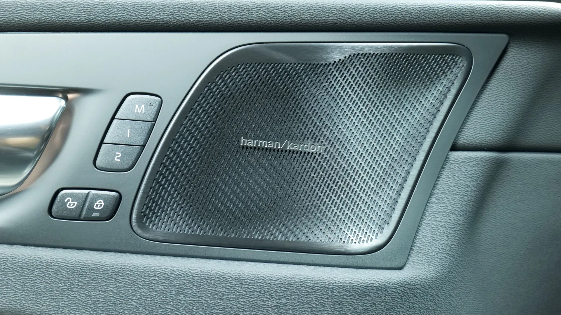 Autokuva 10 - ISN-934