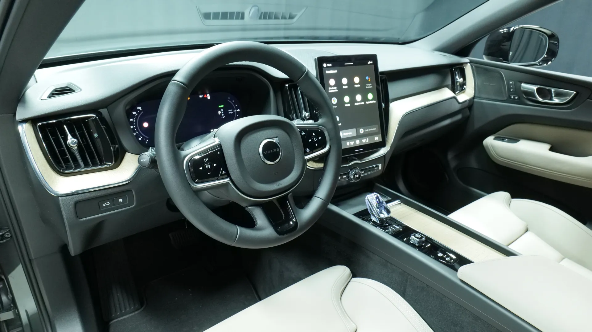 Autokuva 13 - ISN-934