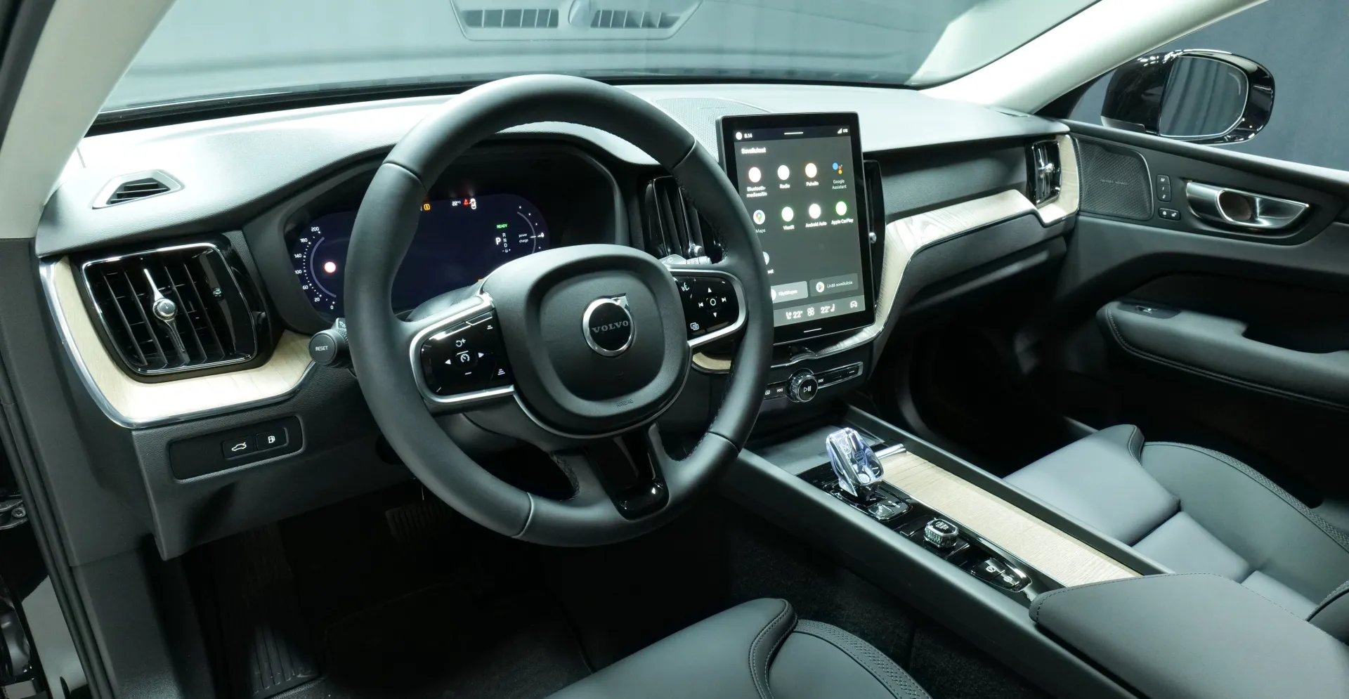 Autokuva 13 - ISP-922