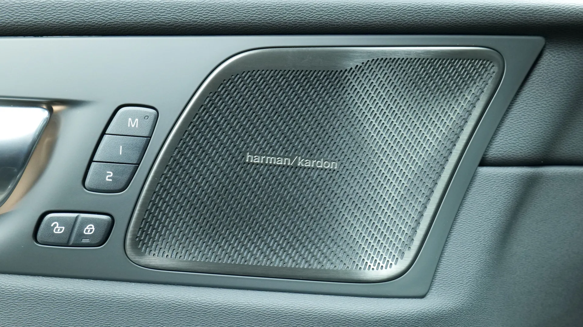 Autokuva 10 - ISP-922