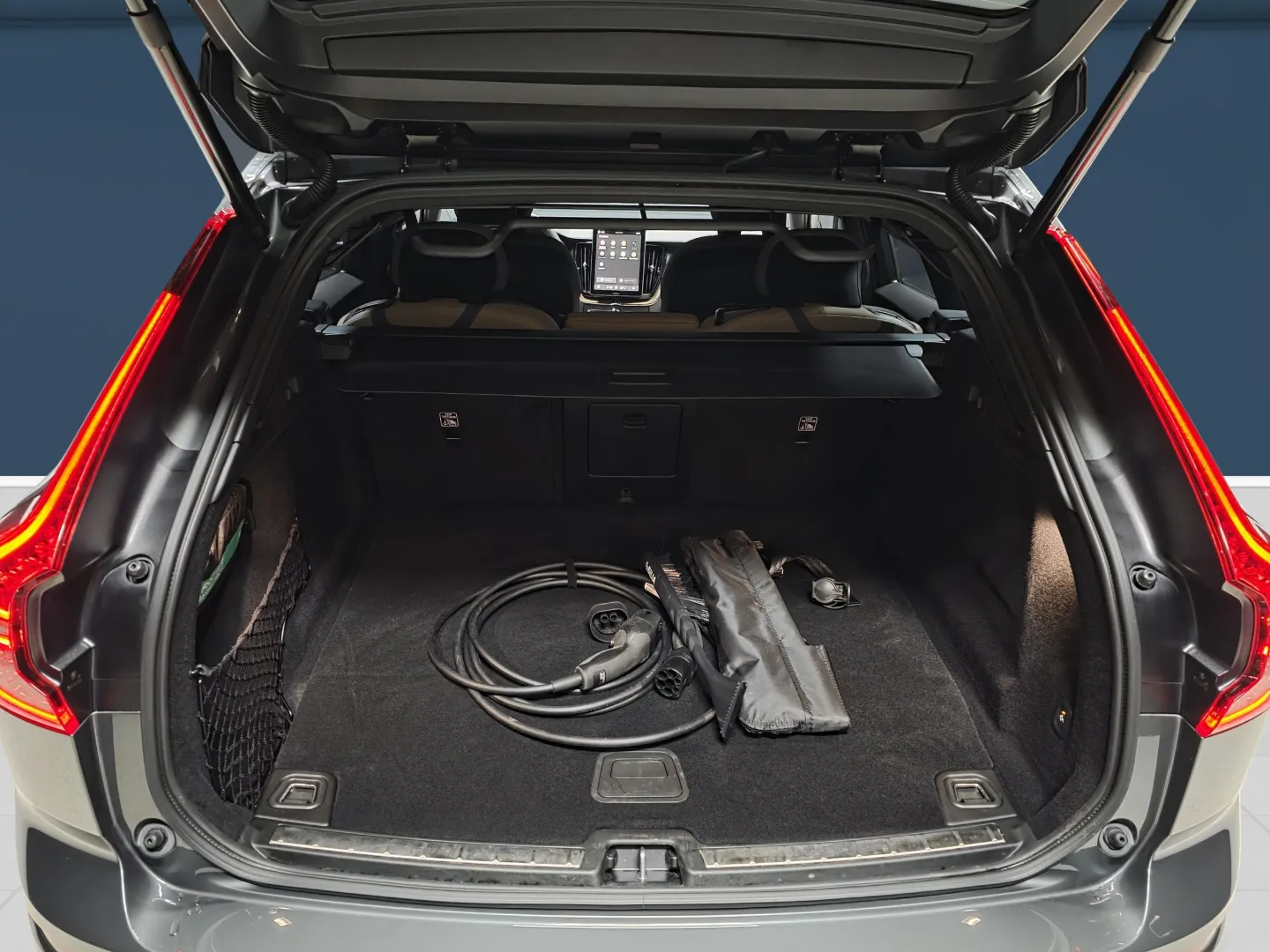 Autokuva 11 - ISR-585