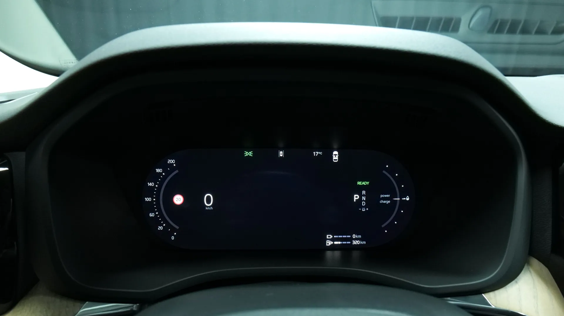 Autokuva 6 - ISR-587