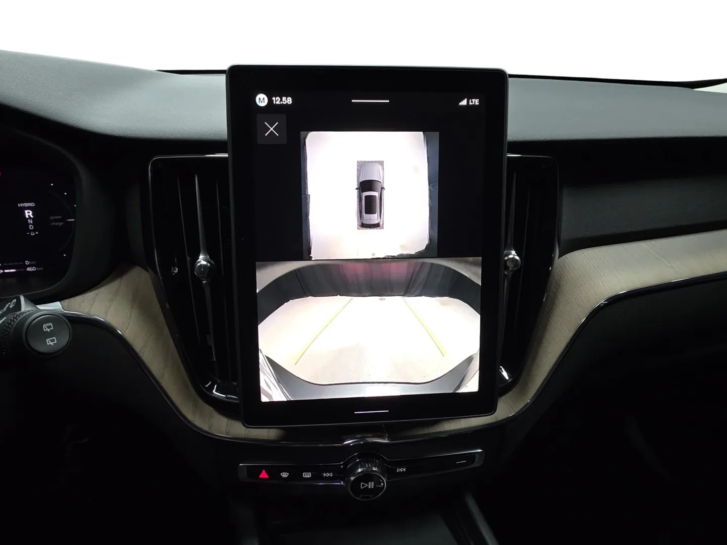 Autokuva 13 - ISR-587